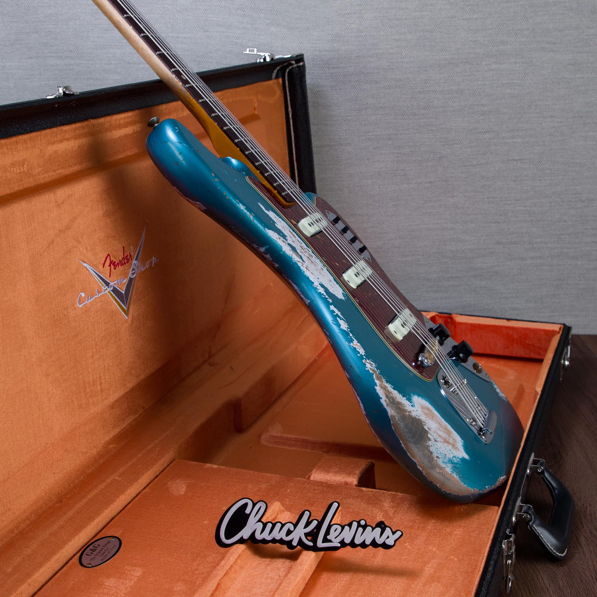 Fender Custom Shop 1962 Bass VI Super Heavy Relic Electric Guitar - Faded Ocean Turquoise - #CZ591279 - View 9 |