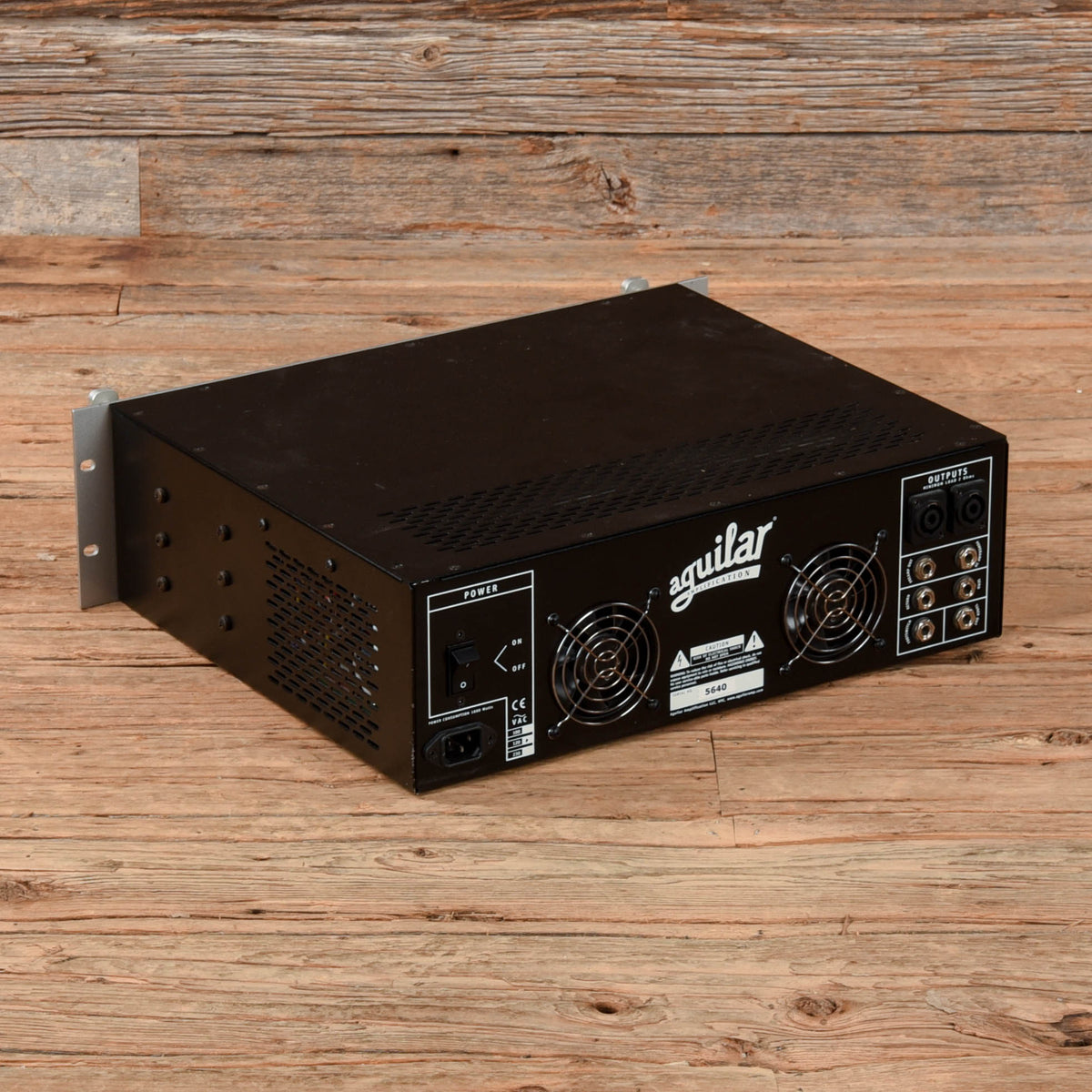 Aguilar DB750 750-Watt Bass Amp Head - View 2 | MusicMarket