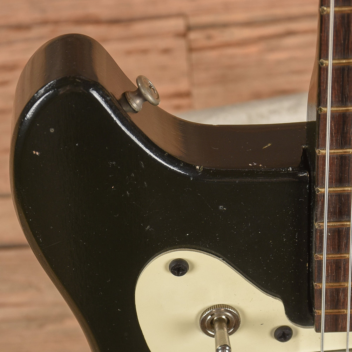 Airline 2-Pickup Electric Black 1960s - View 10 | MusicMarket