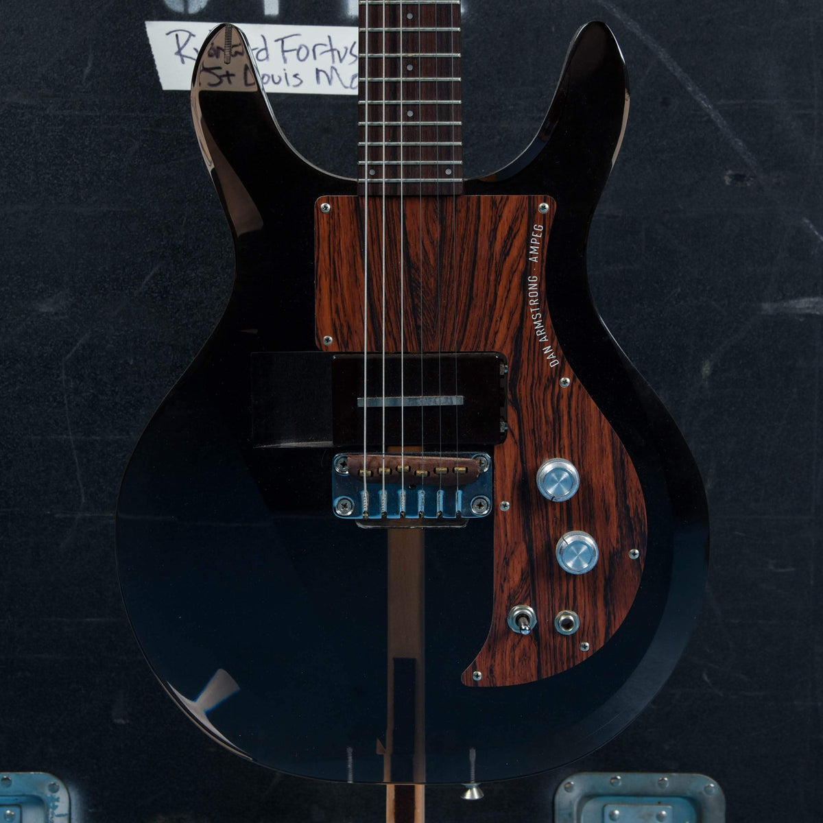 Ampeg Dan Armstrong Reissue Smoke Lucite 1999 - View 3 | MusicMarket