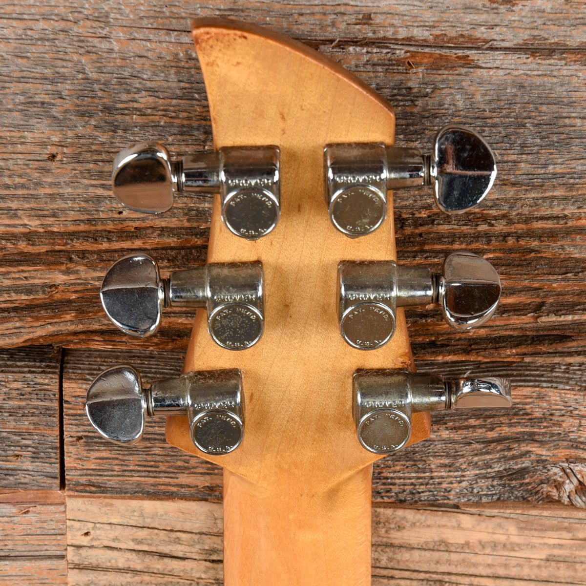 Ampeg Dan Armstrong Clear 1969 - Joe Trohman - View 7 | MusicMarket