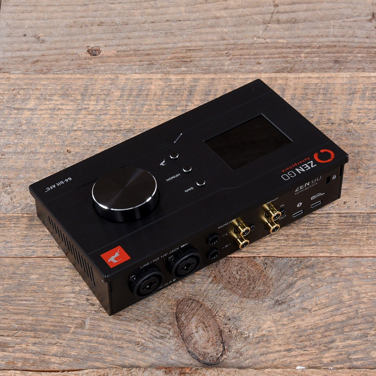 Antelope Audio Zen Go Synergy Core 4x8 Bus-Powered USB-C Audio Interface - View 2 | MusicMarket