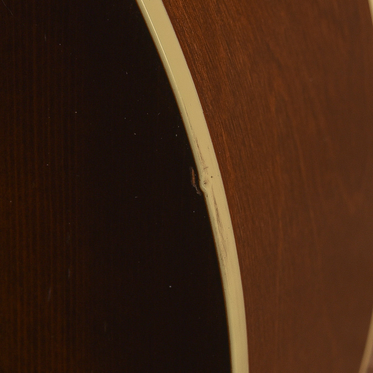 Art & Lutherie Legacy Sunburst - View 10 | MusicMarket