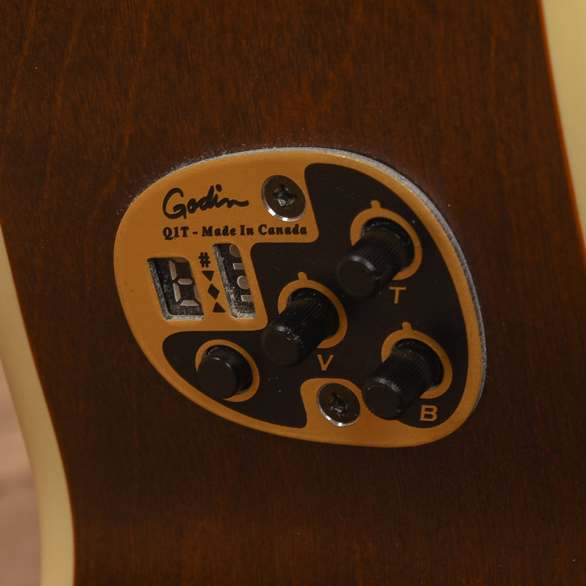 Art & Lutherie Legacy Sunburst - View 8 | MusicMarket