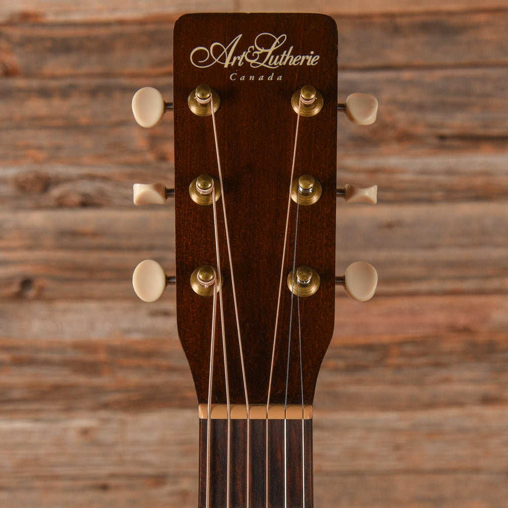 Art & Lutherie Legacy Sunburst - View 6 | MusicMarket