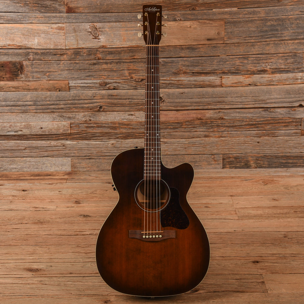 Art & Lutherie Legacy Sunburst - View 4 | MusicMarket