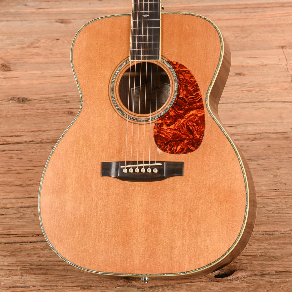 Atkin 000-37 Deluxe Natural - View 2 | MusicMarket