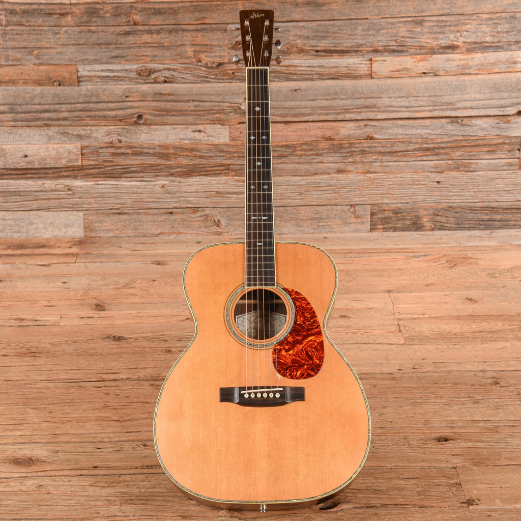 Atkin 000-37 Deluxe Natural - View 4 | MusicMarket