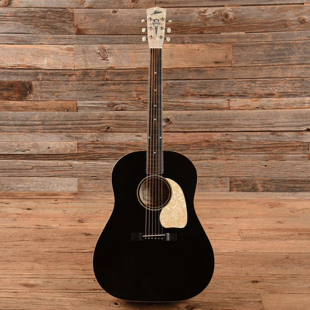 Atkin J43BP Sitka Top Maple Back and Sides Black 2023 - View 4 | MusicMarket