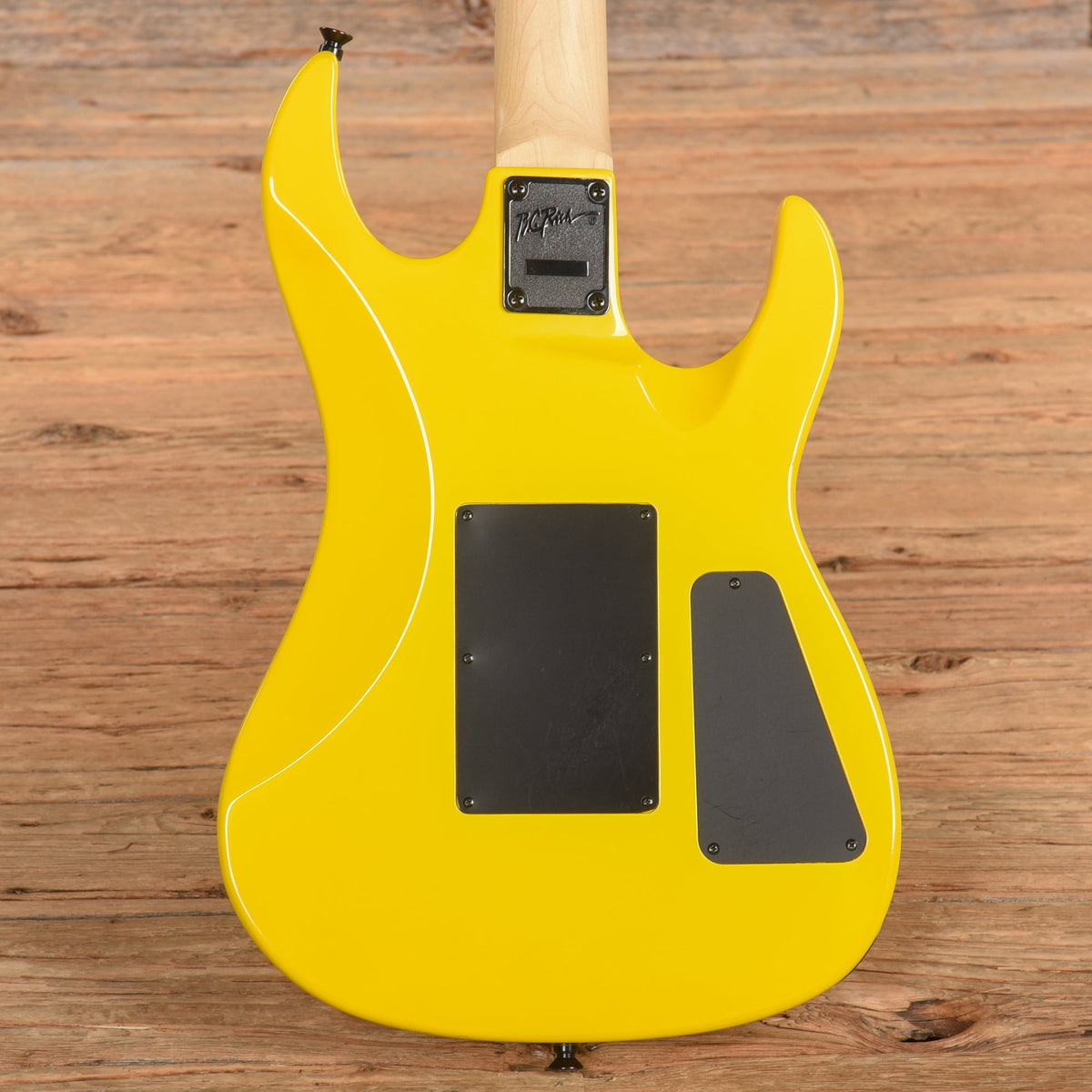 B.C. Rich Gunslinger Yellow LEFTY - View 3 | MusicMarket