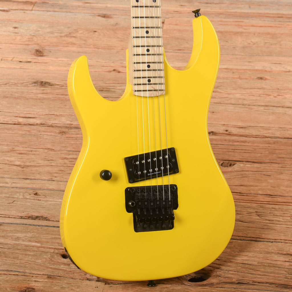 B.C. Rich Gunslinger Yellow LEFTY - View 2 | MusicMarket