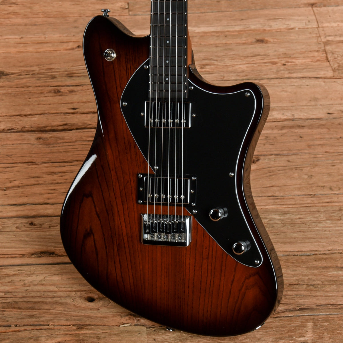 Balaguer Growler Sunburst - View 2 | MusicMarket