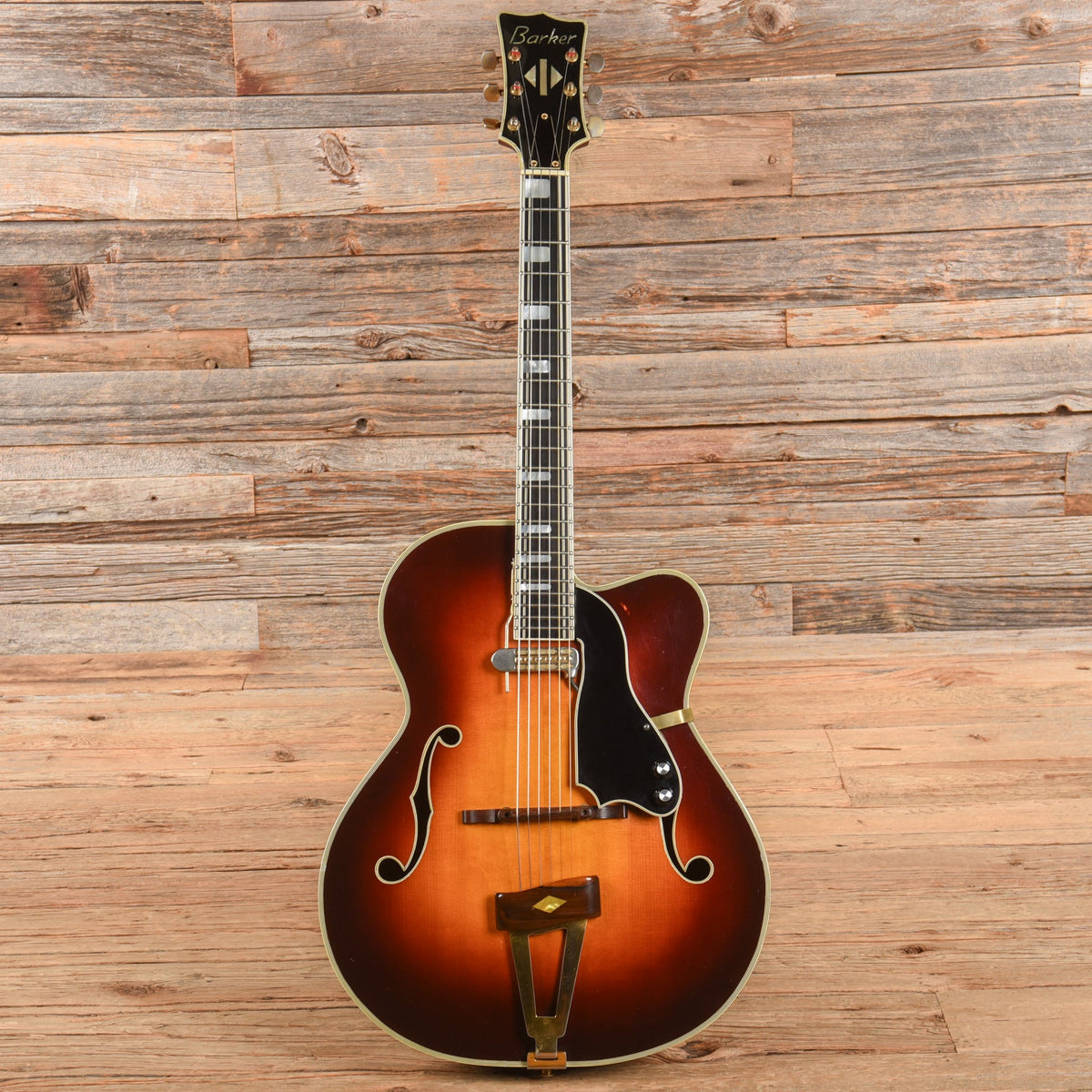 Barker Hollow Body Jazz Guitar Sunburst 1972 - View 4 | MusicMarket