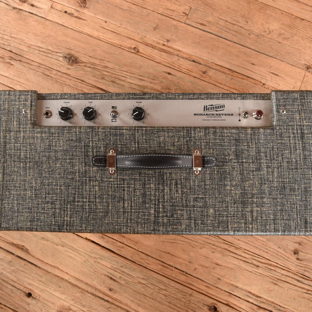 Benson Monarch Reverb 15-Watt 1x12" Guitar Combo - View 3 | MusicMarket