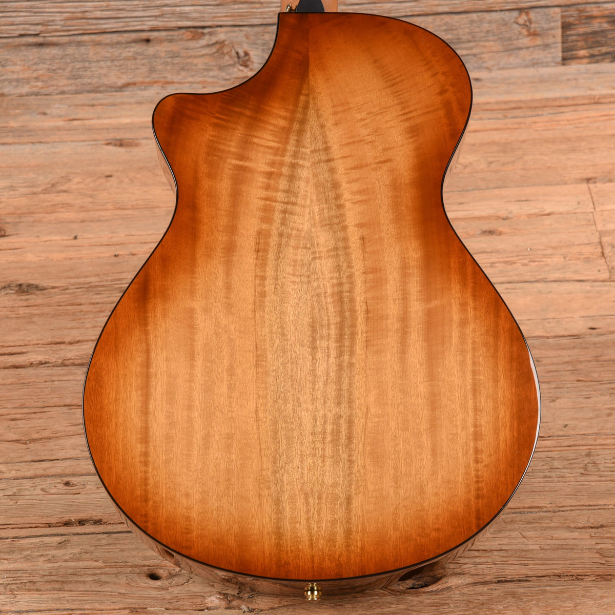 Breedlove Oregon Concerto CE Sunburst 2022 - View 3 | MusicMarket