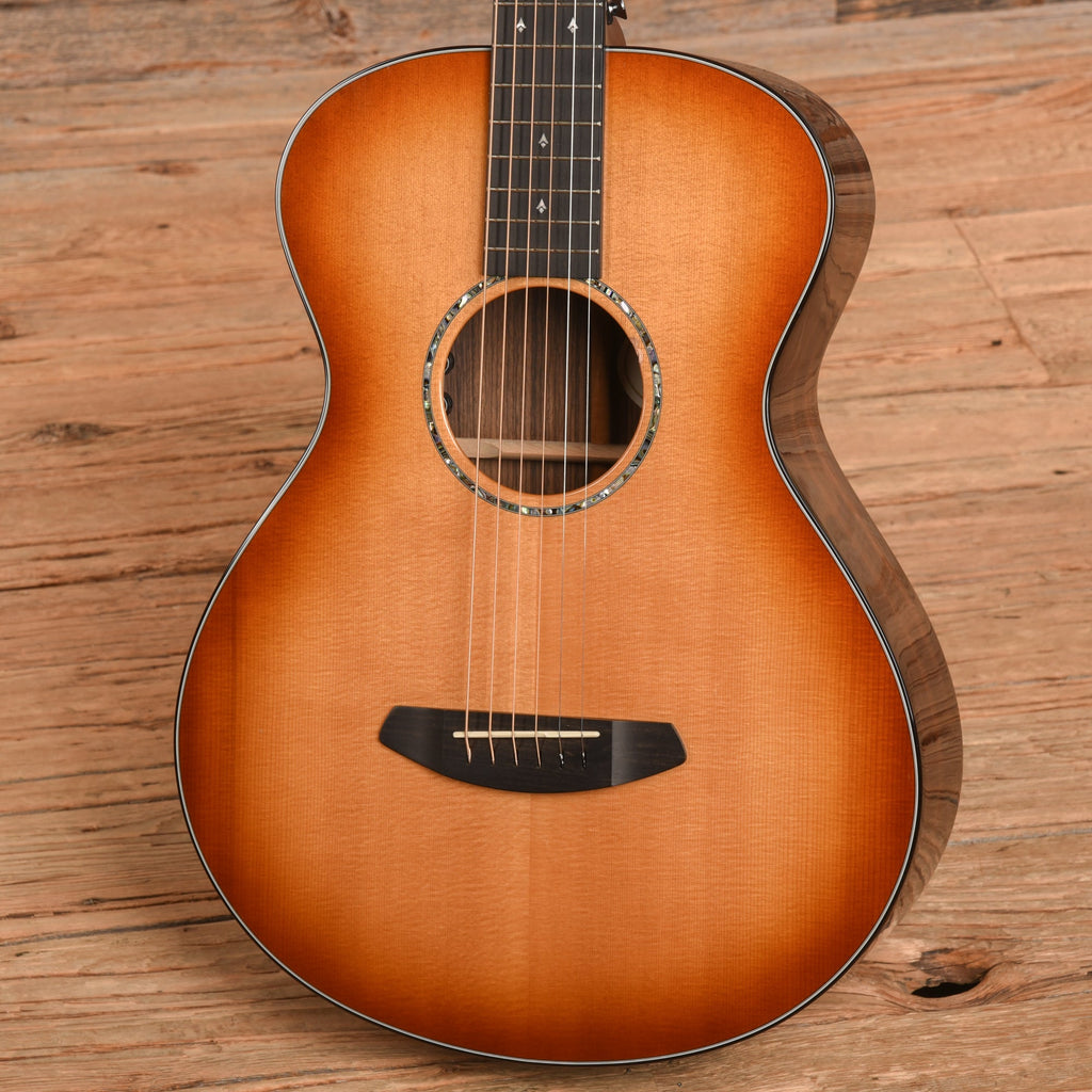 Breedlove Premier Concertina Sitka Spruce/Indian Rosewood Copper - View 2 | MusicMarket