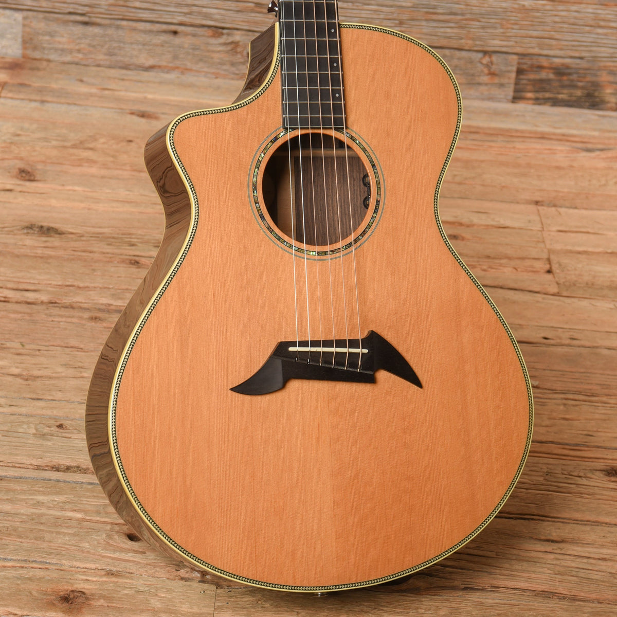 Breedlove C25/CRH Natural LEFTY - View 2 | MusicMarket