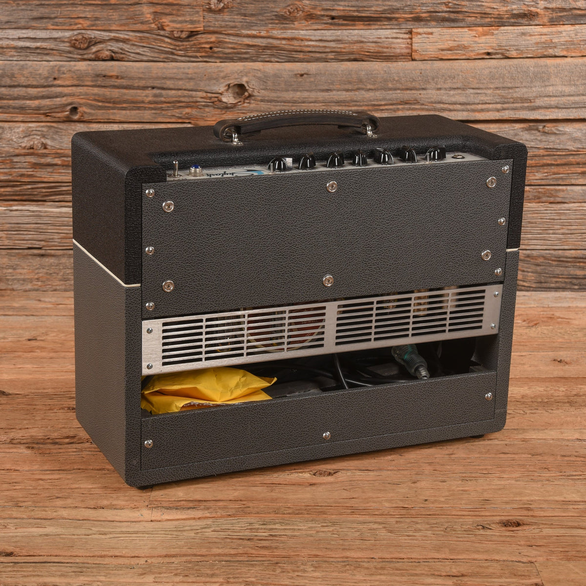 Carr Skylark 12-Watt 1x12" Guitar Combo - View 2 | MusicMarket