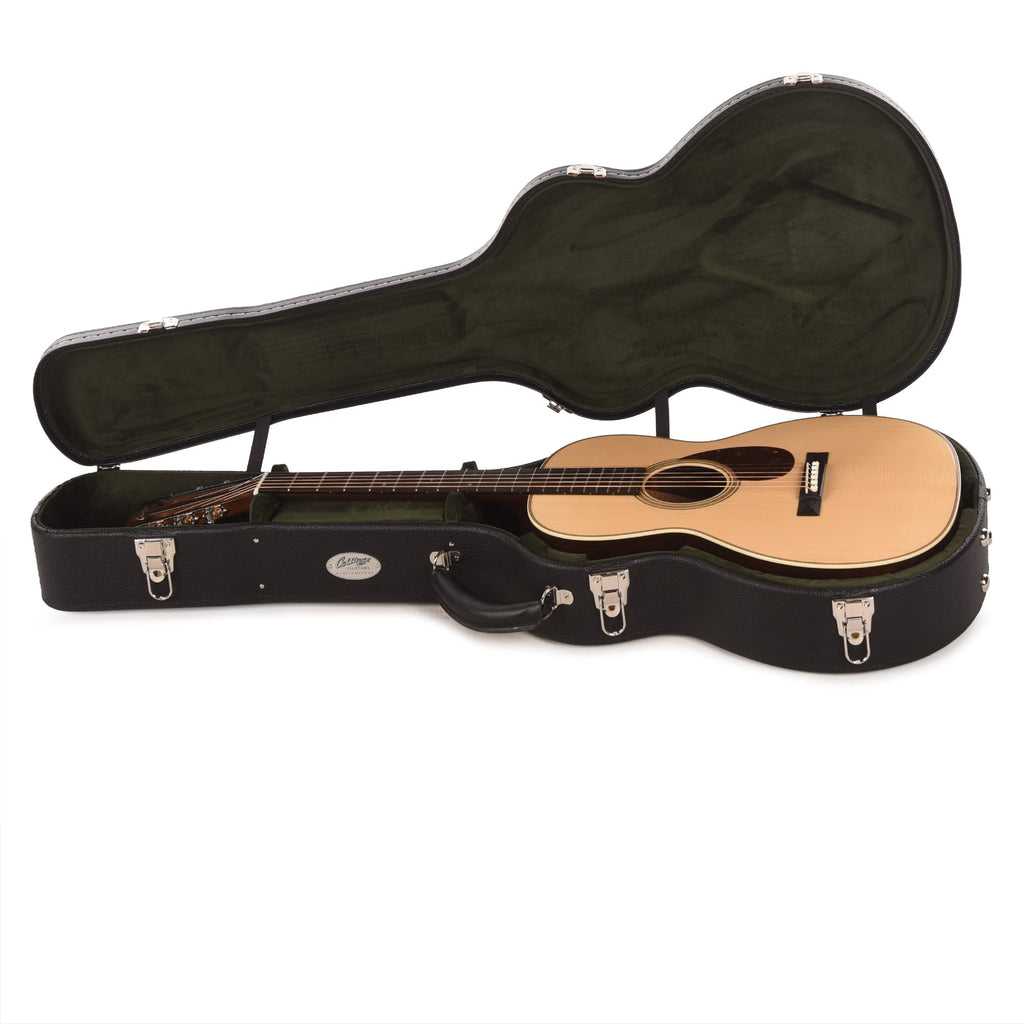 Collings 002H Traditional 12-Fret German Spruce/Rosewood Natural - View 8 | MusicMarket