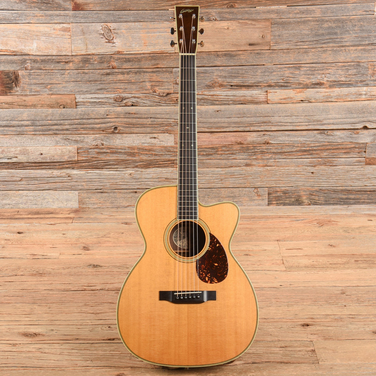 Collings OM2H Cutaway Natural - View 4 | MusicMarket