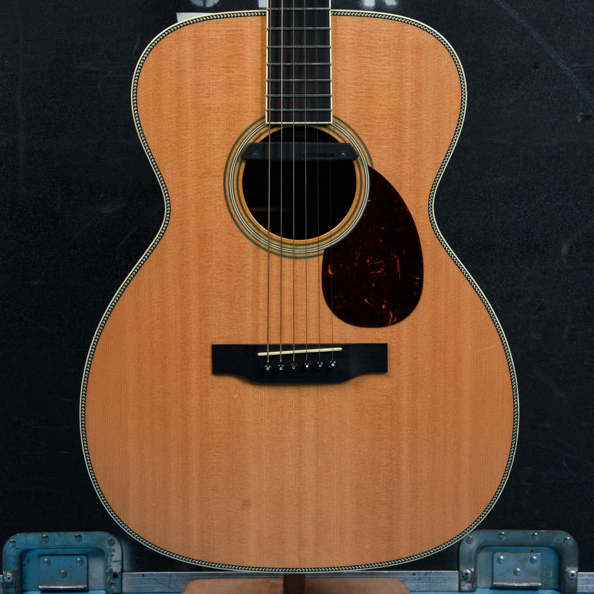 Collings OM2H Natural - View 3 | MusicMarket