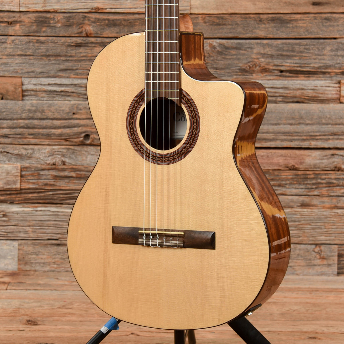 Cordoba C5-CE Natural - View 2 | MusicMarket