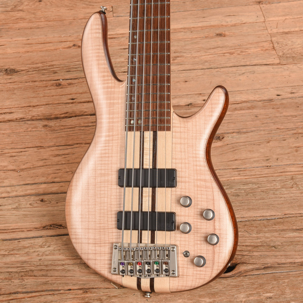 Cort A6 Plus FMMH OPN Artisan Series Figured Maple/Mahogany Natural - View 2 | MusicMarket
