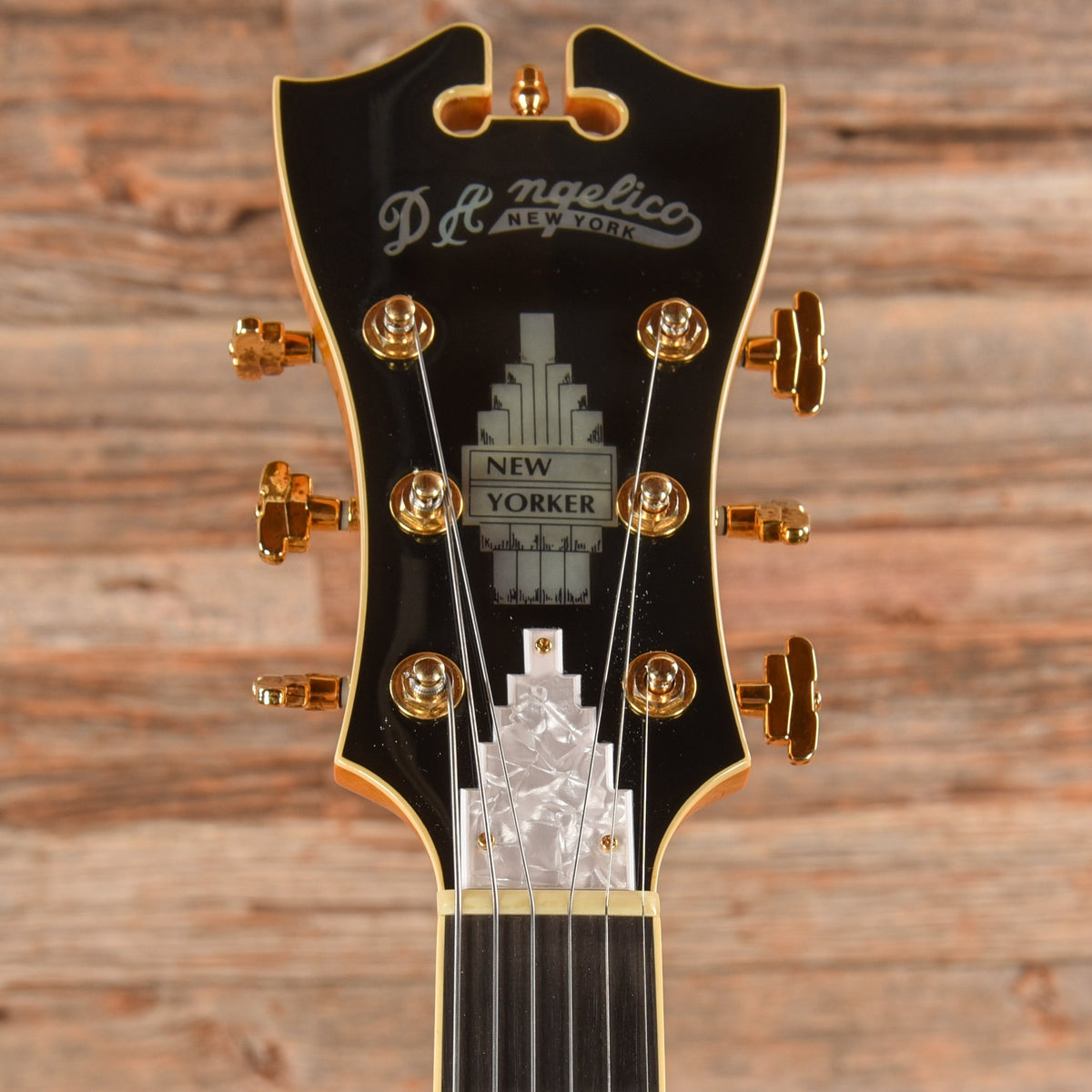 D'Angelico NYL-6 Speicial New Yorker Model ( Japan) - John Oates - View 6 | MusicMarket