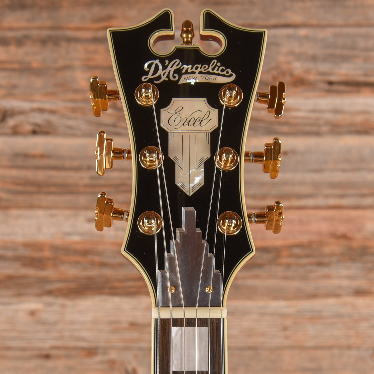 D'Angelico Excel EX-DC Cherry - View 6 | MusicMarket