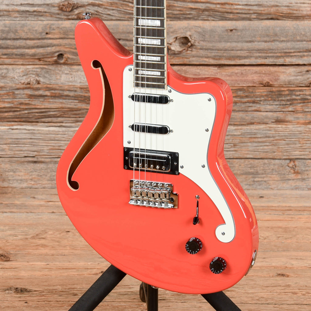 D'Angelico Premier Bedford SH Red 2021 - View 2 | MusicMarket