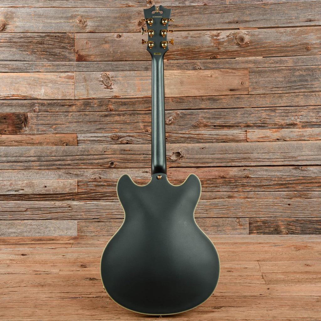 D'Angelico Deluxe DC Satin Black 2016 - View 5 | MusicMarket