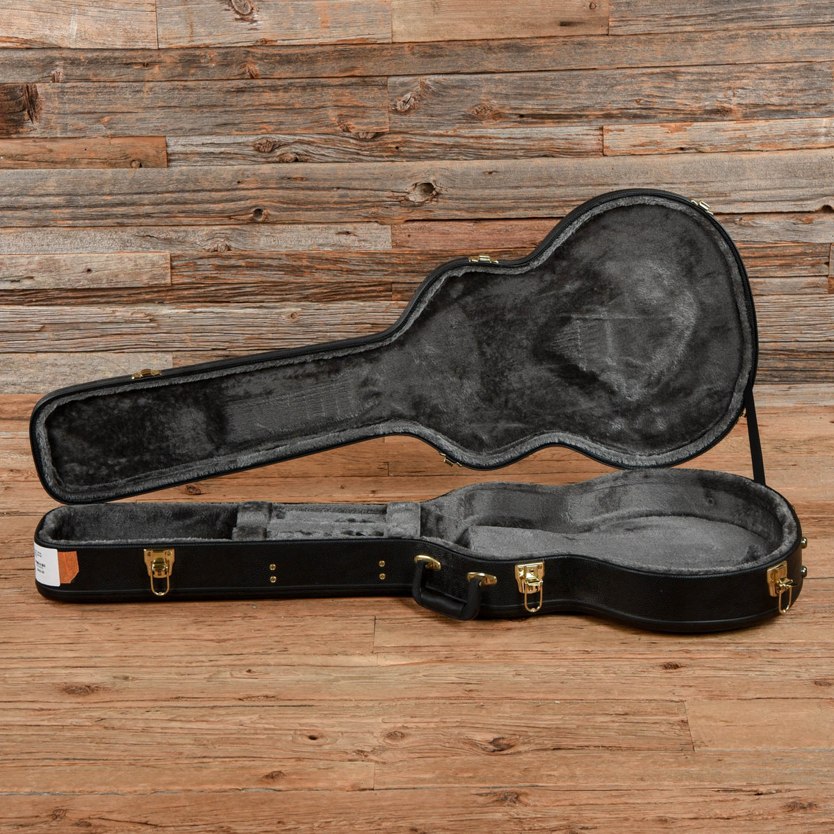 D'Angelico Deluxe DC Satin Black 2016 - View 11 | MusicMarket