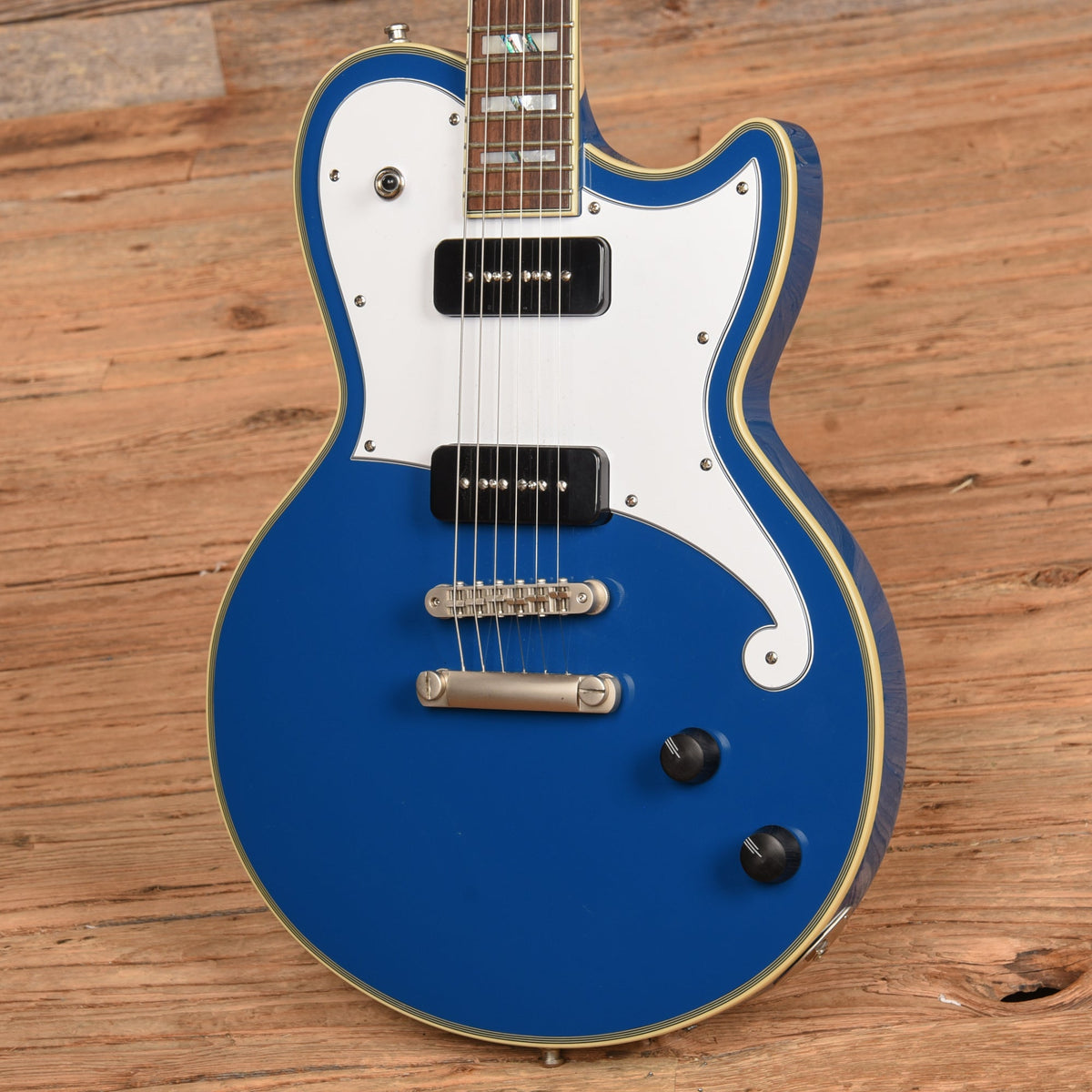 D'Angelico Deluxe Atlantic Sapphire Blue 2021 - View 2 | MusicMarket