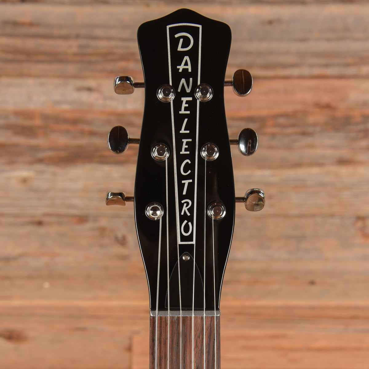 Danelectro '59M NOS Double Cutaway Black - View 6 | MusicMarket