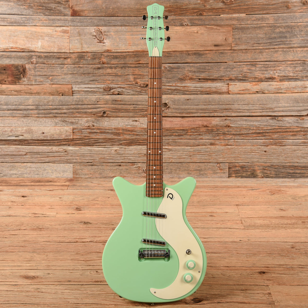Danelectro 59M NOS Surf Green - View 4 | MusicMarket