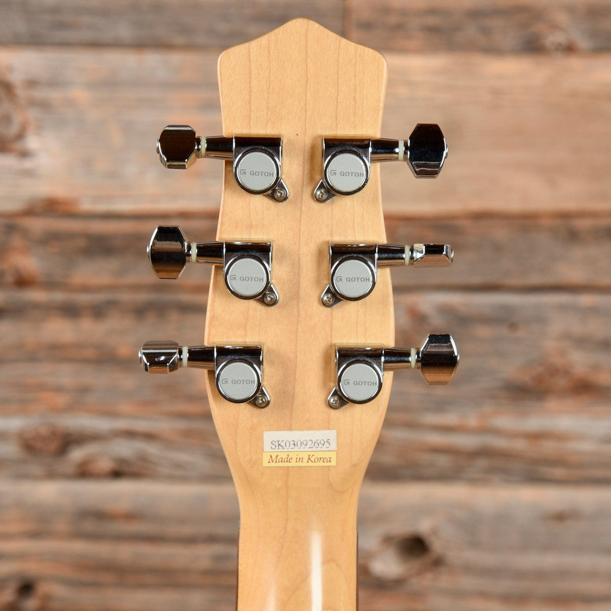 Danelectro DC-3 Silver Sparkle - View 8 | MusicMarket