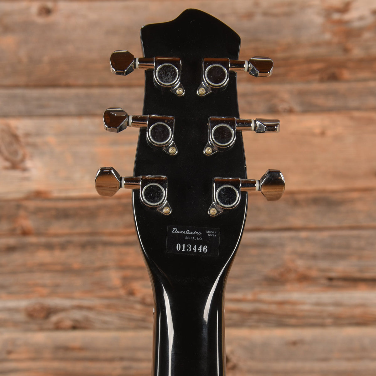Danelectro Longhorn Baritone Gold - View 7 | MusicMarket