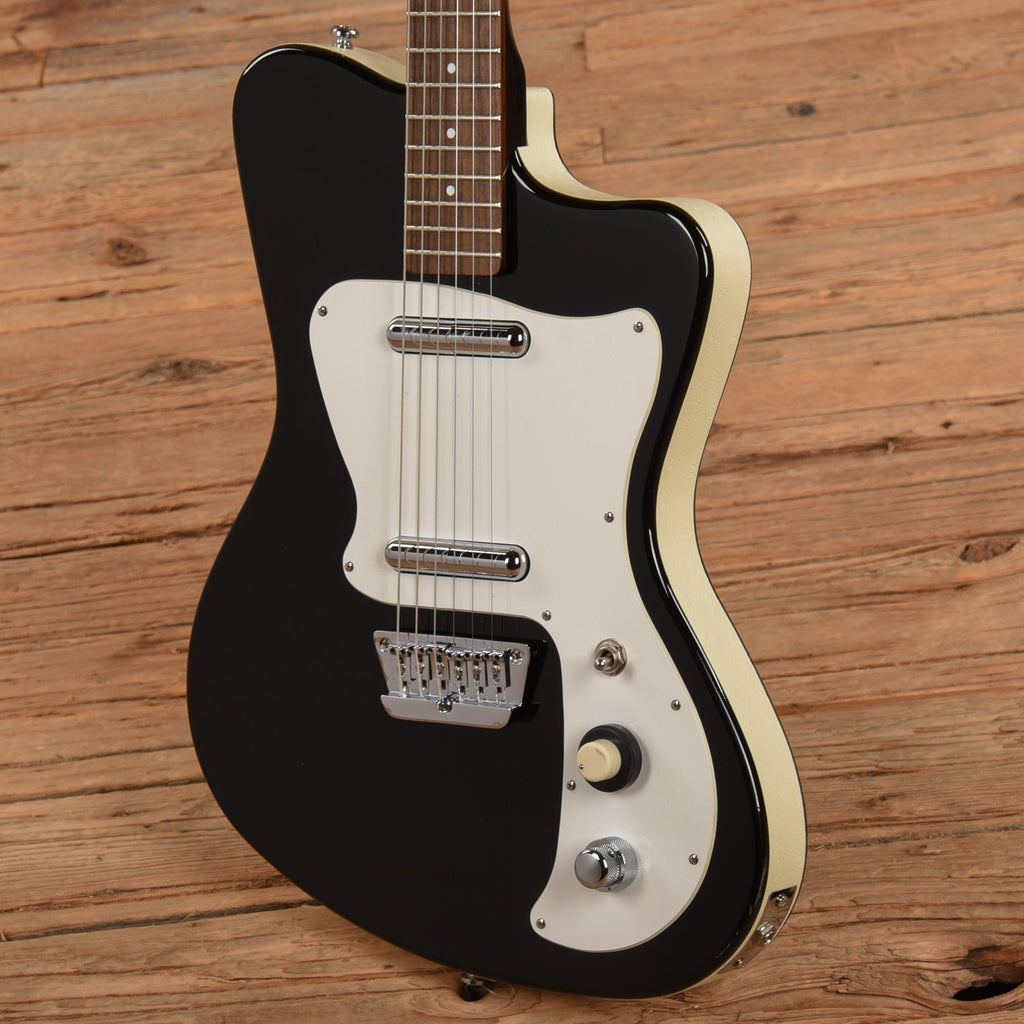 Danelectro The '67 Dano Black - View 2 | MusicMarket
