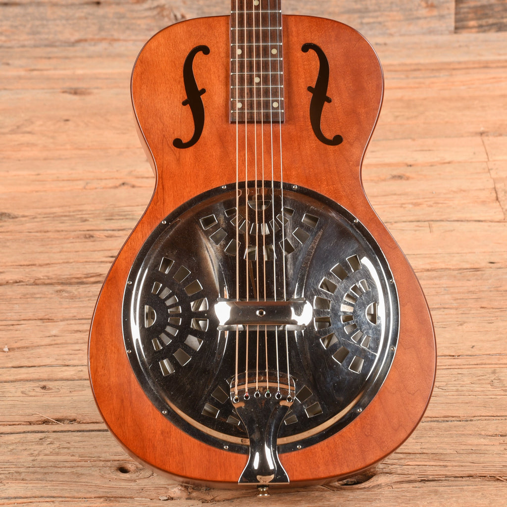 Dobro Hound Dog Round Neck Brown - MusicMarket
