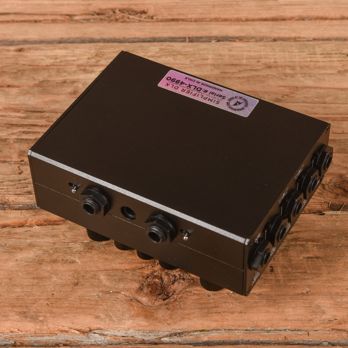 DSM Humboldt Electronics Simplifier DLX Dual Channel Zero Watt Stereo Pedalboard Amplifier - View 2 | MusicMarket