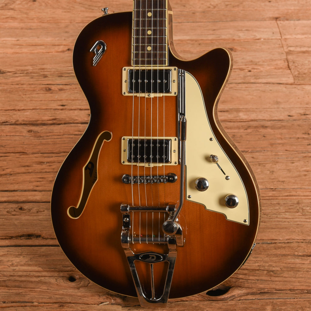 Duesenberg Starplayer TV Sunburst 2023 - View 2 | MusicMarket
