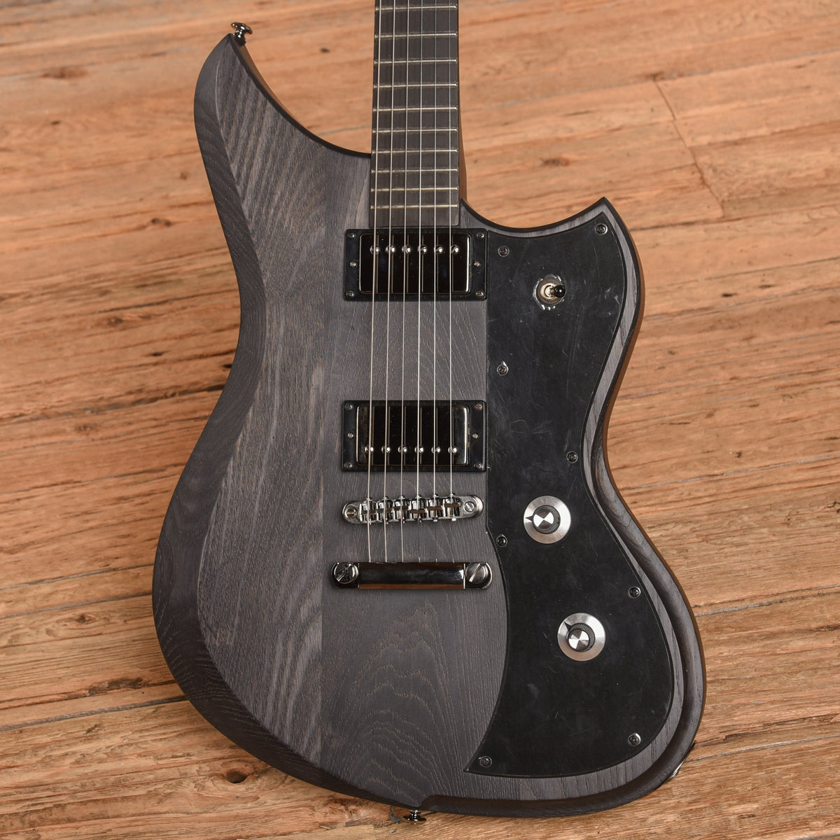 Dunable Yeti DE Satin Black - View 2 | MusicMarket