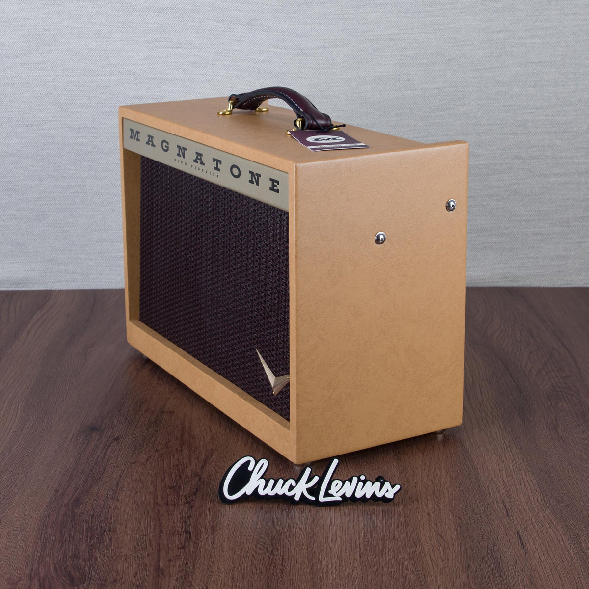 Magnatone Starlite Reverb 5-Watt 1x8-Inch Combo Guitar Amplifier - Camel - View 2 | MusicMarket