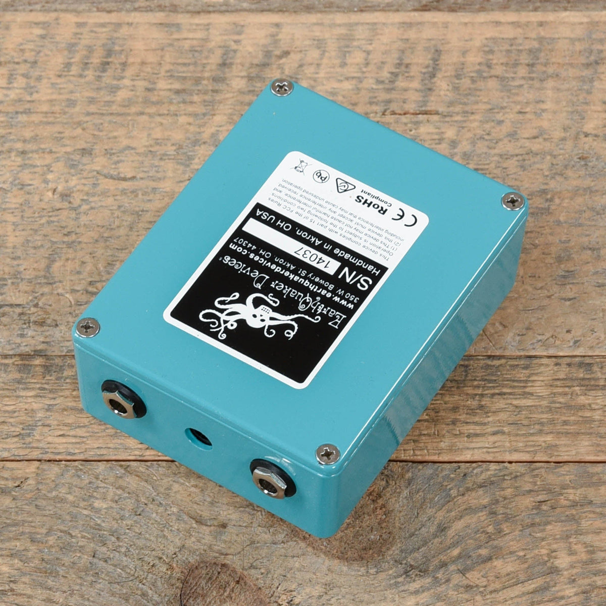 Earthquaker Devices Rainbow Machine v2 Polyphonic Pitch Mesmerizer Teal & White - View 2 | MusicMarket
