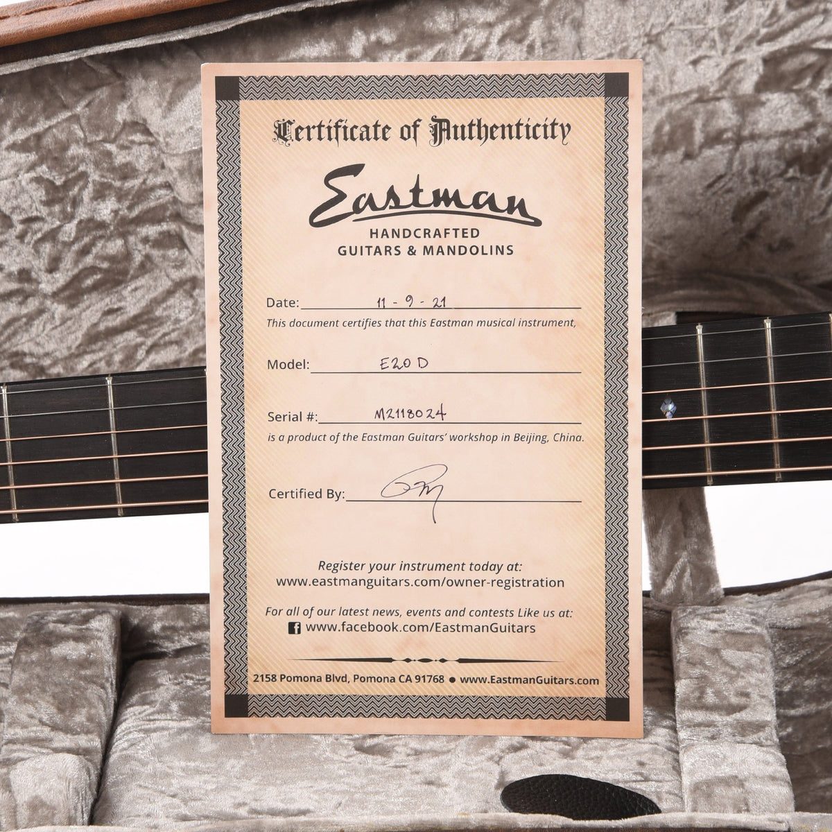 Eastman Traditional E20D Adirondack/Rosewood Dreadnought Natural - View 10 | MusicMarket