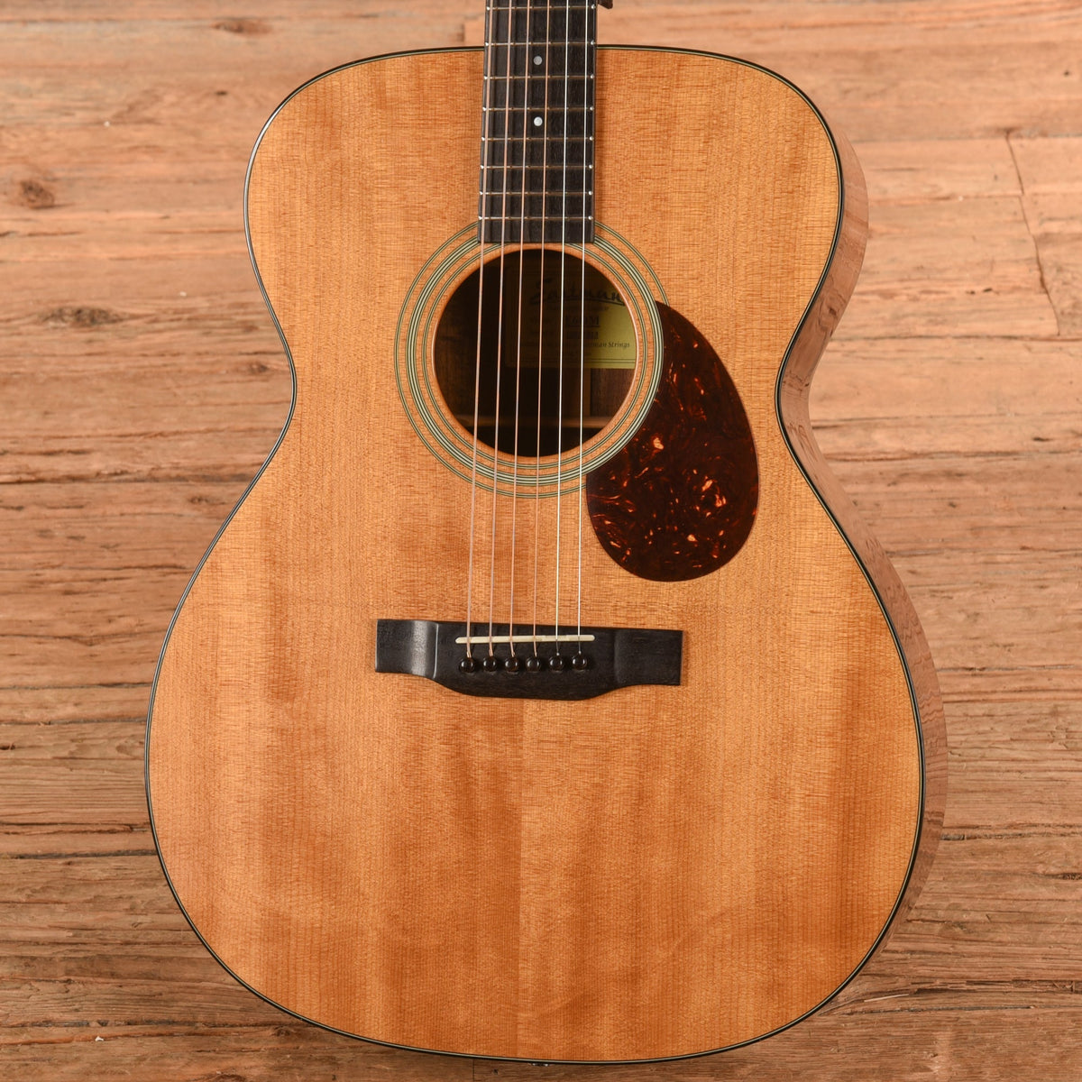 Eastman E6 OM Orchestra Natural - View 2 | MusicMarket