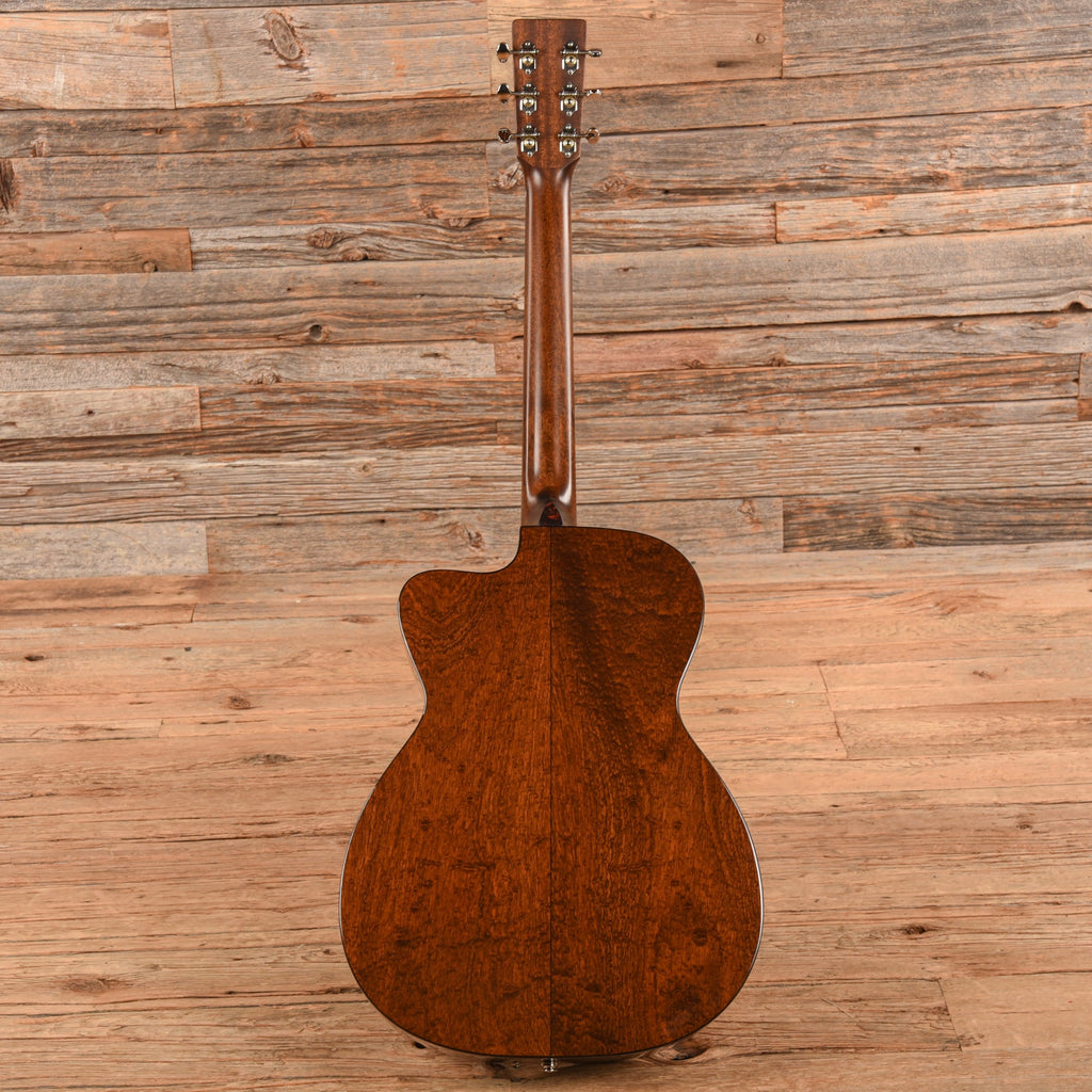 Eastman E1OMCE-Special Natural - View 5 | MusicMarket