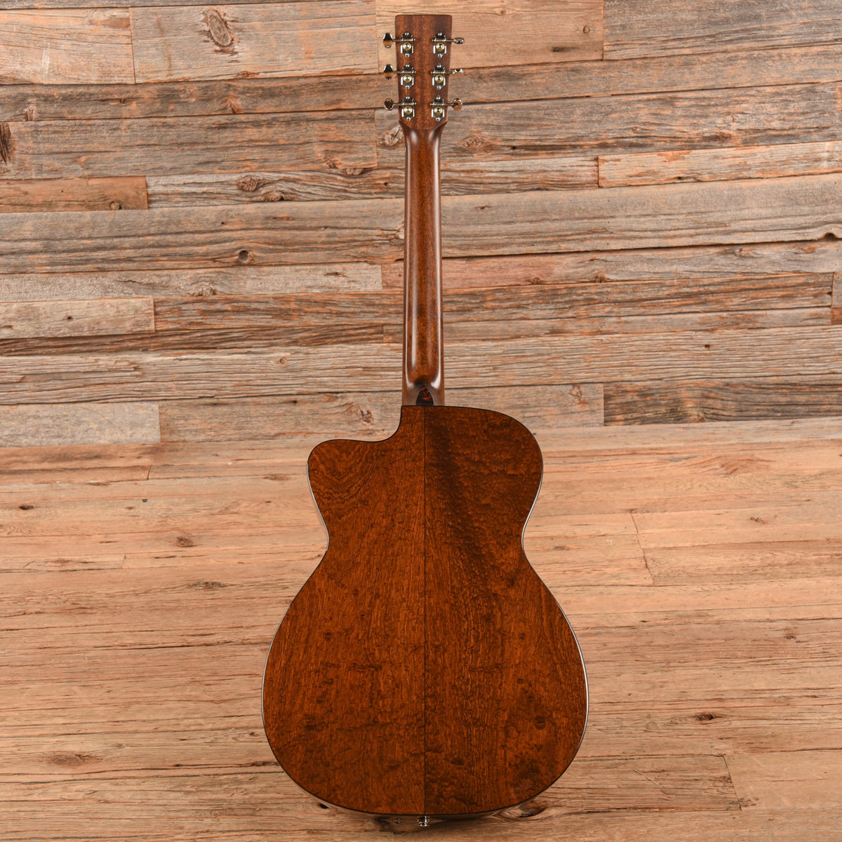 Eastman E1OMCE-Special Natural - View 5 | MusicMarket