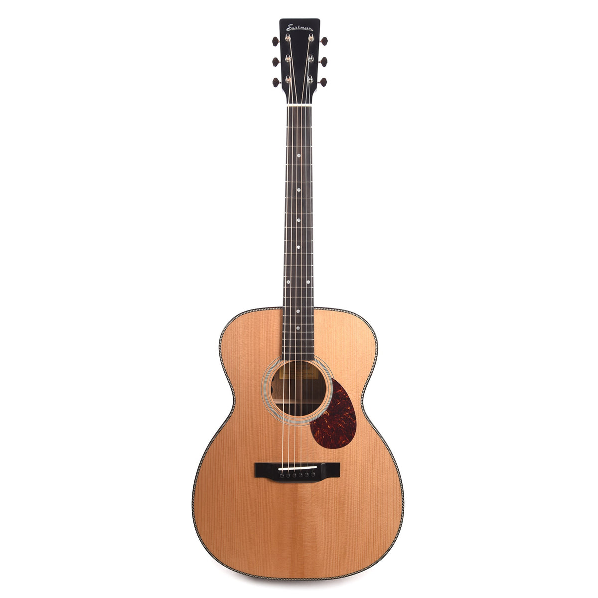 Eastman E3OM Deluxe Sitka/Ovangkol Truetone Gloss Natural - View 4 | MusicMarket