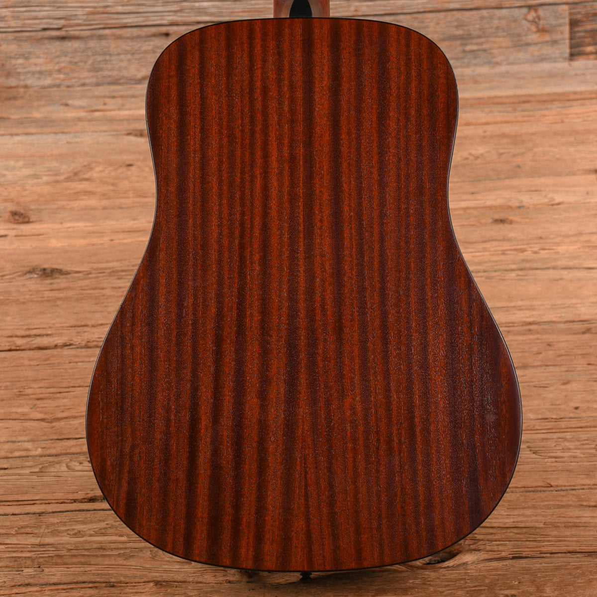 Eastman PCH1-OM Pacific Coast Highway Series Sunburst 2022 - View 3 | MusicMarket